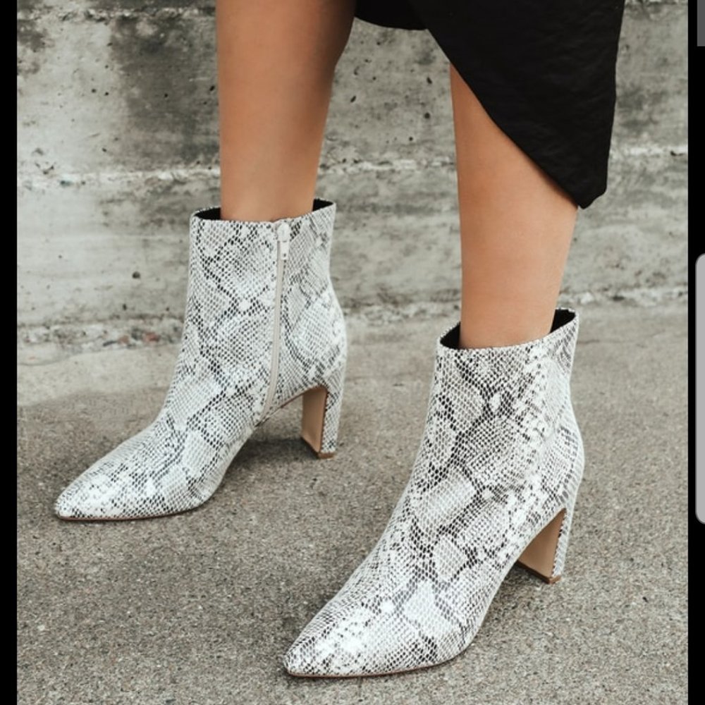 Chinese Laundry Snakeskin Boots - Size 6